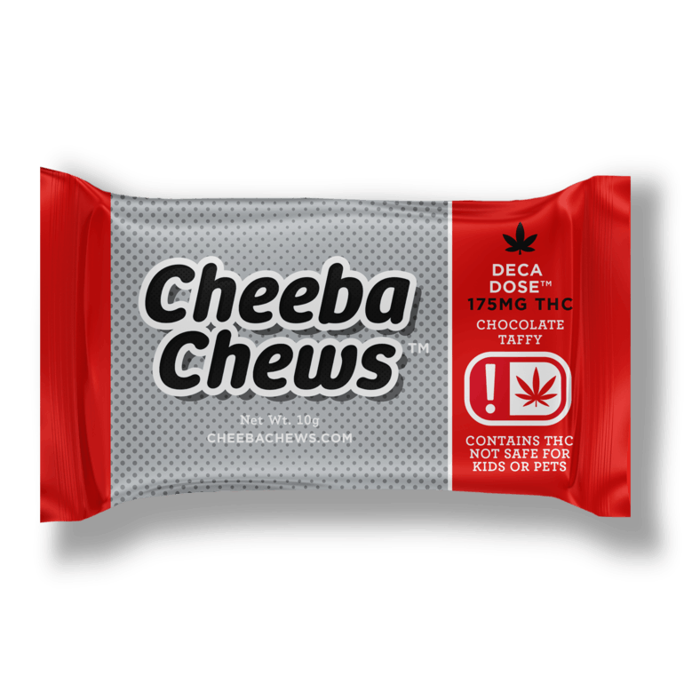 Cheeba Chews sobre fondo negro anunciado por un dispensario barato cerca de mí.